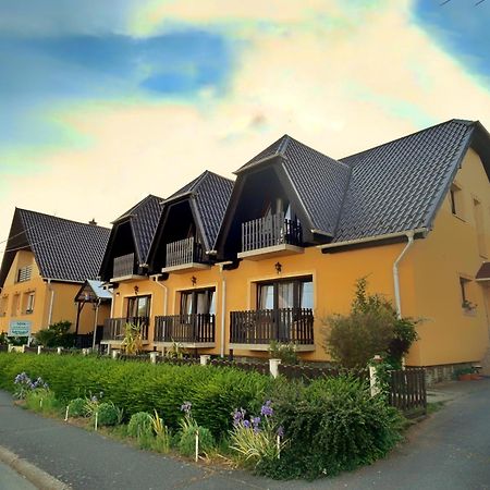 Hotel Toth Vendeghaz Bük Exteriér fotografie